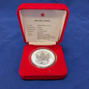 2002 Canada Silver Maple Leaf 1 Oz w/ Horse Privy
